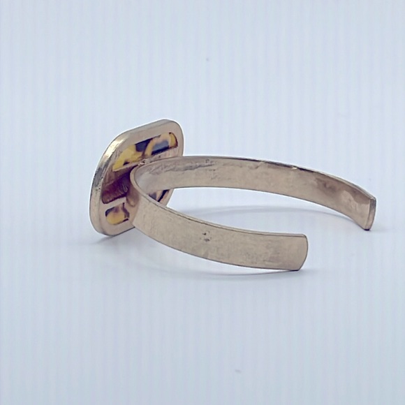 Faux Tortoise Shell Gold Adjustable Bracelet - Picture 4 of 4